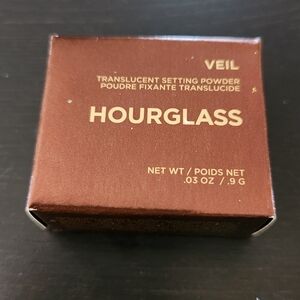 Hourglass Veil Translucent Setting Powder